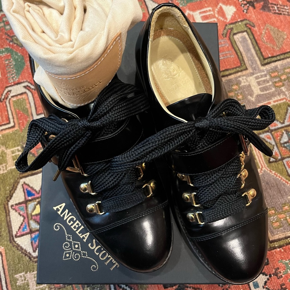 Office of Angela Scott Mr. Logan, Black w/ Gold Hardware, Size 39 (8.5)